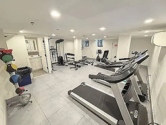171 Linden Blvd #1R — Photo 7