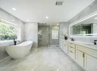 10131 Whiteside Ln, Houston, TX 77043