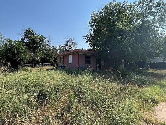 2nd image of 203 SANDRA DR