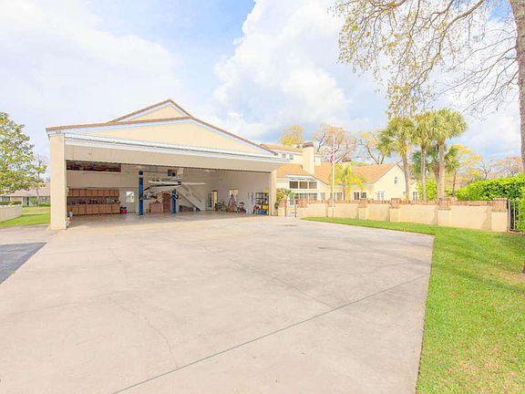 5th image of 1808 Chandelle Ct