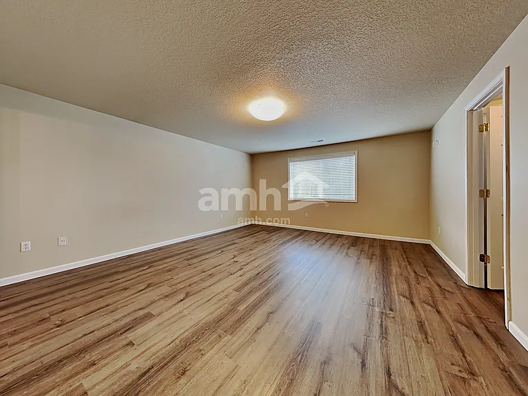 2512 NW 15th St — Photo 11