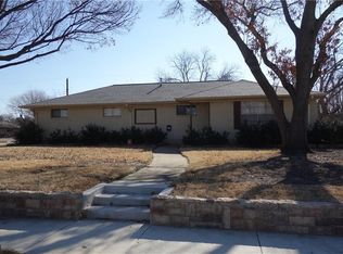 1820 Gravley Dr, Carrollton, TX 75006