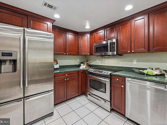 4th image of 1735 New Hampshire Ave NW APT 1