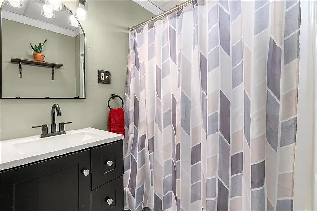 3 bed, $850 — Photo 4