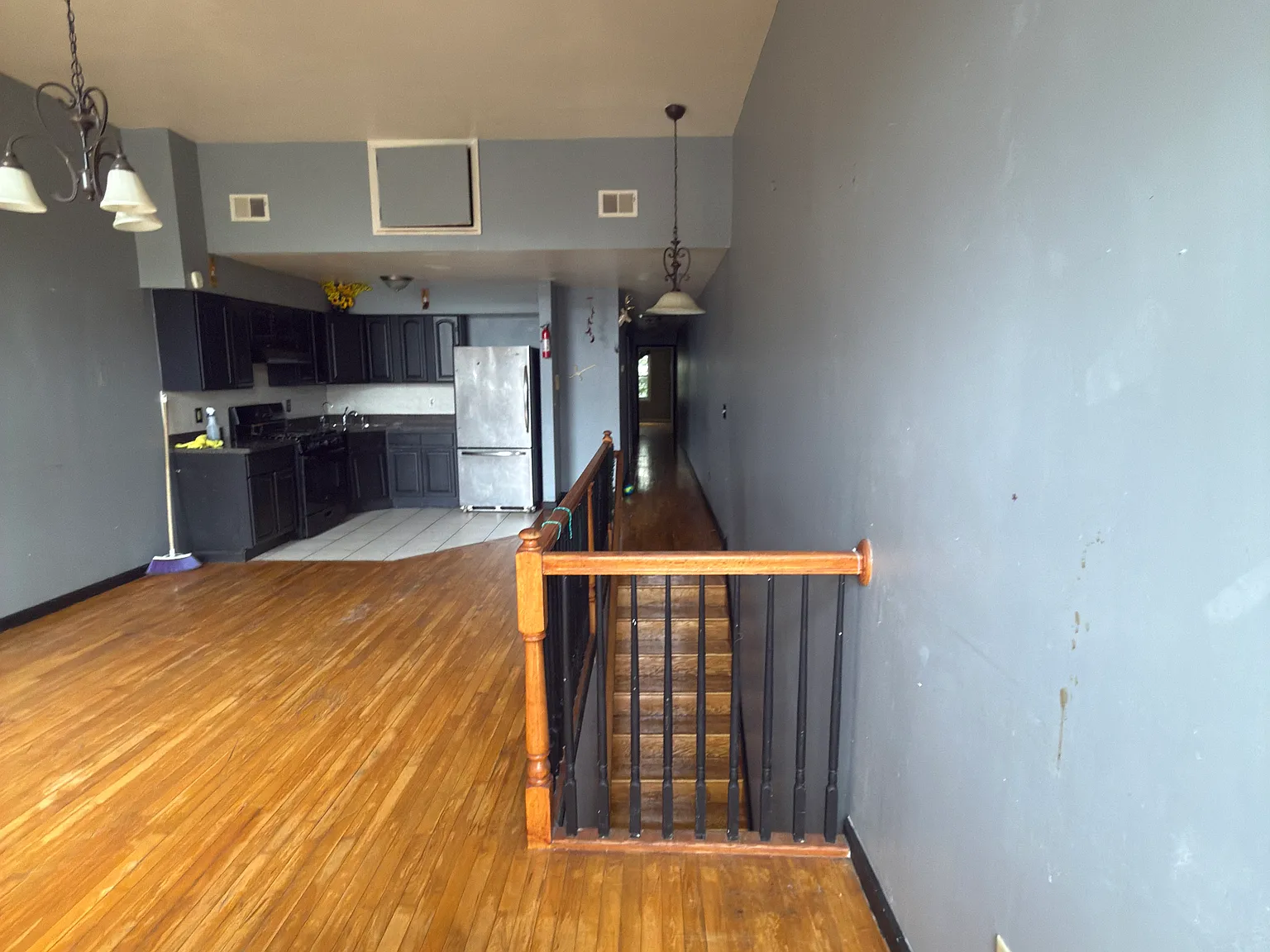 3 bed, 1200 sqft, $3,200 — Photo 4
