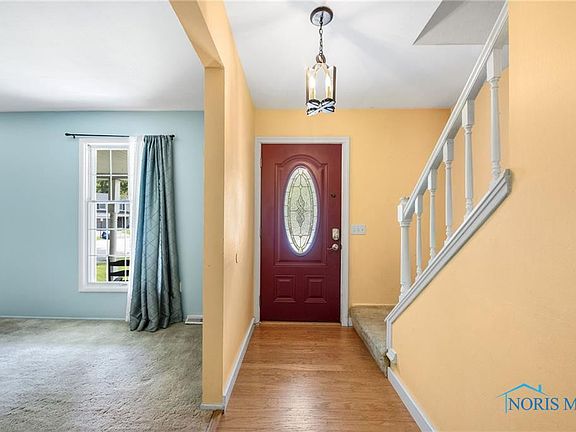 3rd image of 125 Cedar Ct
