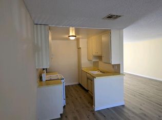 7361 Corbin Ave #5, Winnetka, CA 91306