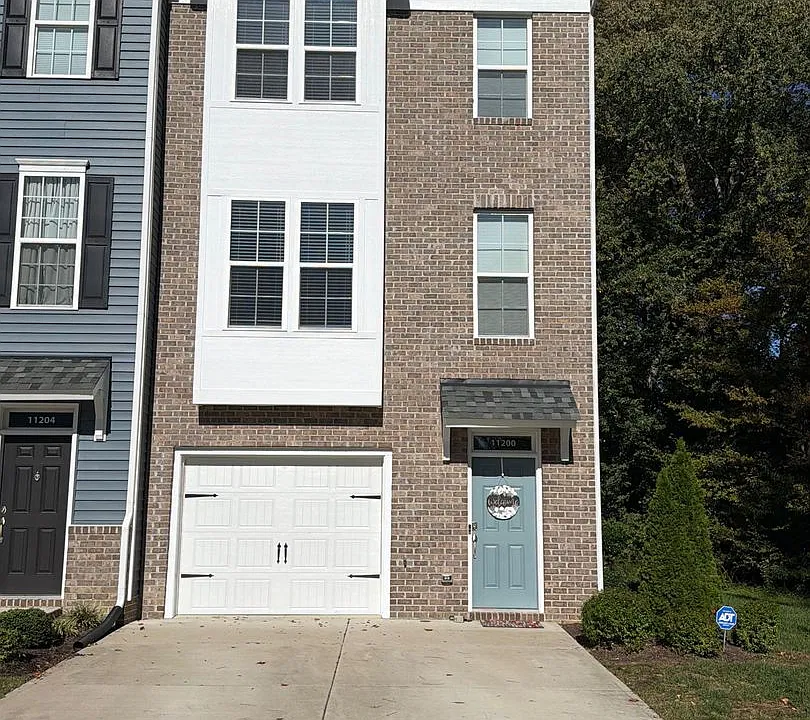 11200 Magill Terrace Dr