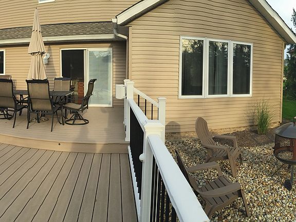 Back yard patio deck