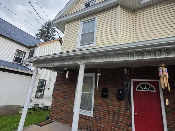 239 Belmont St, Carbondale, PA 18407
