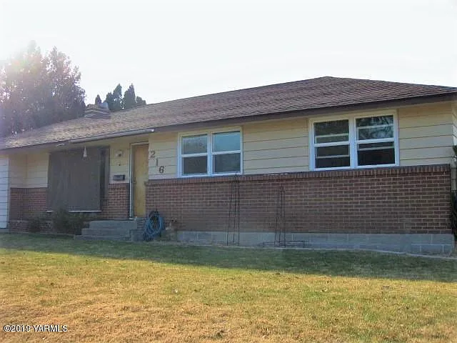 216 Velma Ave photo 1