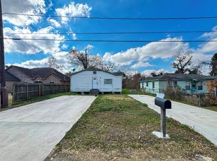 9401 Heatherside St, Houston, TX 77016