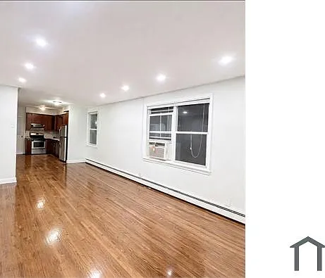 3 bed, 1400 sqft, $3,753 — Photo 2