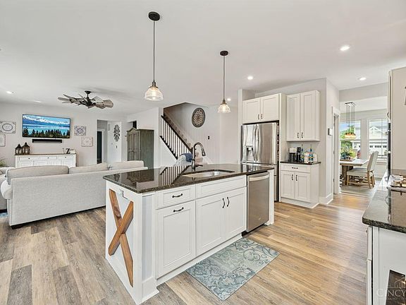 4th image of 2608 Autumn Harvest Dr