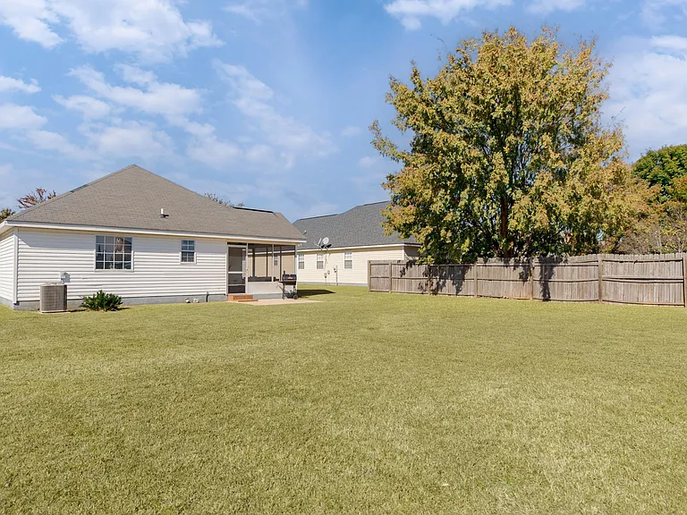 225 Stirling Bridge Dr — Photo 52