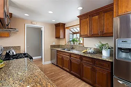 Family Kitchen with granite countertops