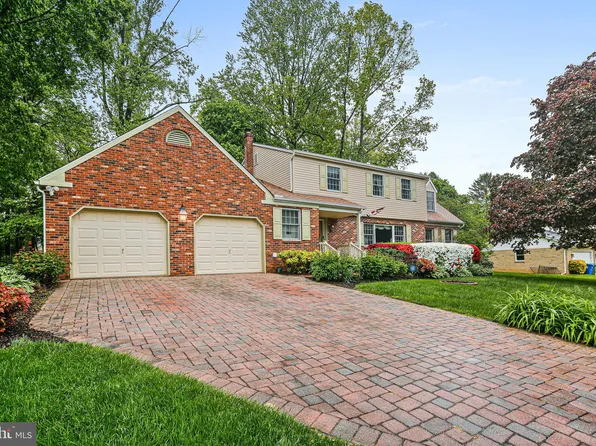 2412 Rochelle Dr, Fallston, MD 21047