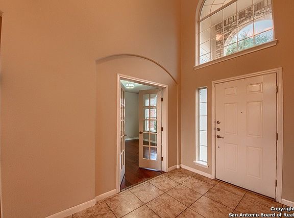 3rd image of 14506 Clementine Ct