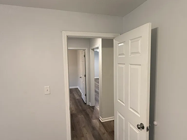 30 Center Rd #A — Photo 9