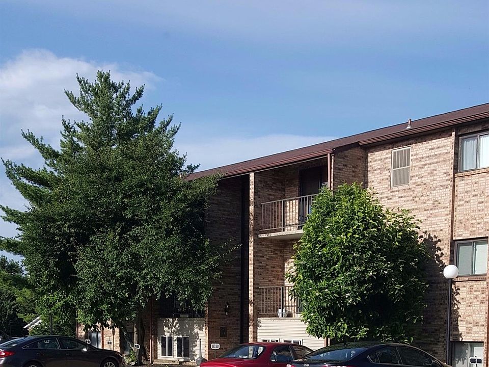 1st image of 4999 Mercedes Dr APT 9