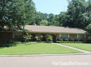 109 Custer St, Hooks, TX 75561