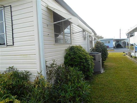 3rd image of 1276 Monticello Drive