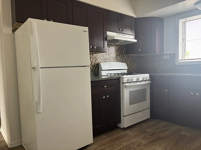1302 Carol St #2B — Photo 5