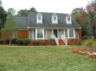 2015 Cameron Dr, Albany, GA 31721