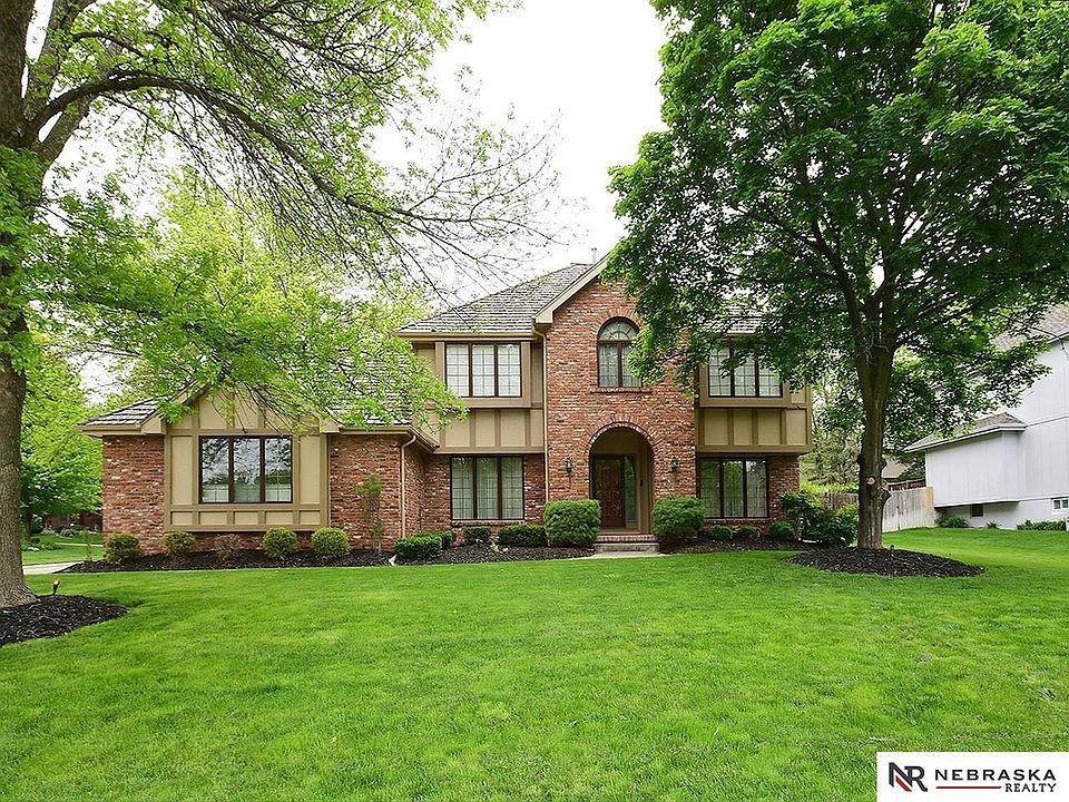 1st image of 16636 Westfield Cir