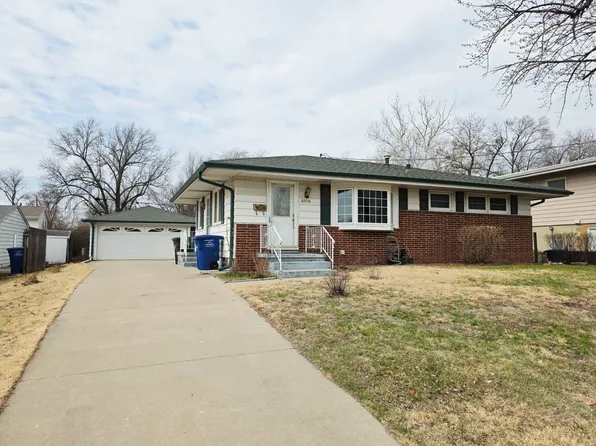 4106 E 9th St, Des Moines, IA 50313