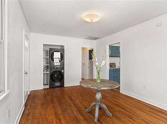 4th image of 504 Melody Dr