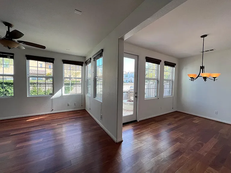 6068 Blue Dawn Trl — Photo 5