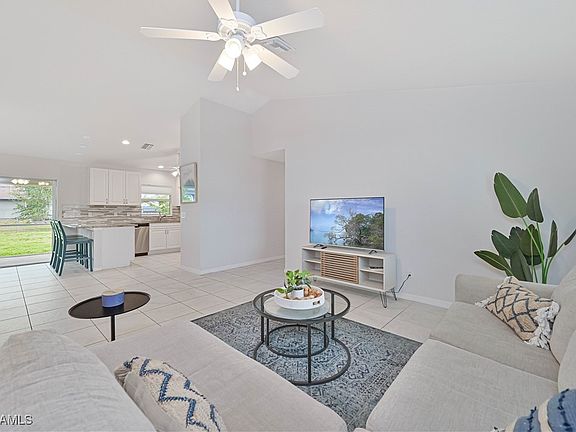 3rd image of 642 NE 7th Ave