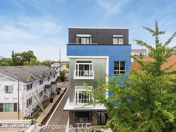 4th image of 408 4th St SE #22d273c77