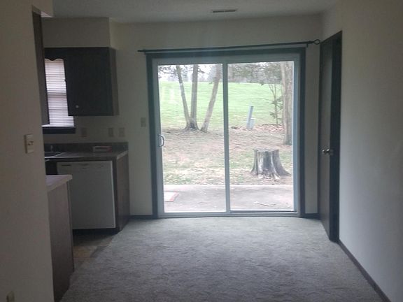 3rd image of 2005 Juniper Dr #A