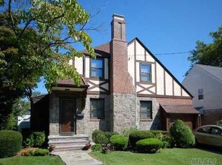 15 Babcock Pl, Lynbrook, NY 11563