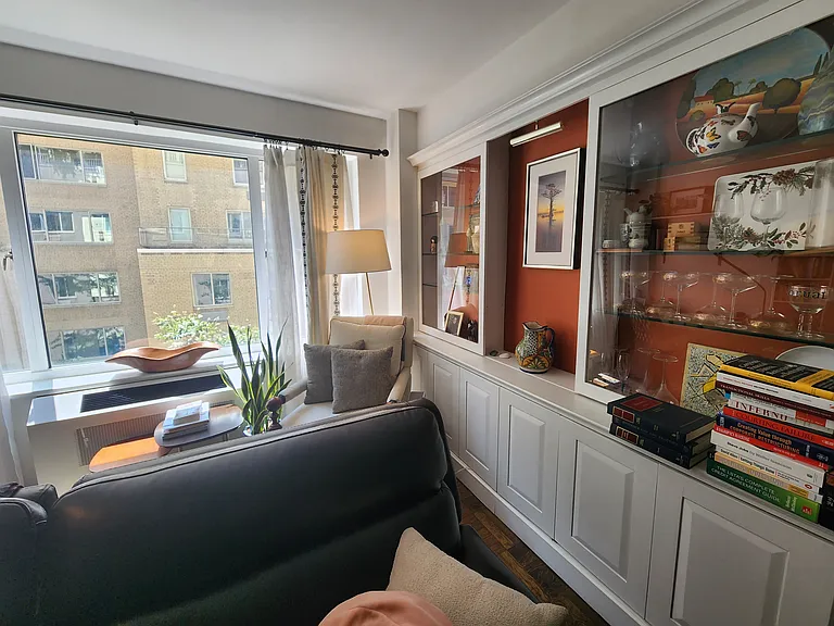 40 Central Park S #5F — Photo 6