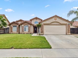 367 S Park Ave, Kerman, CA