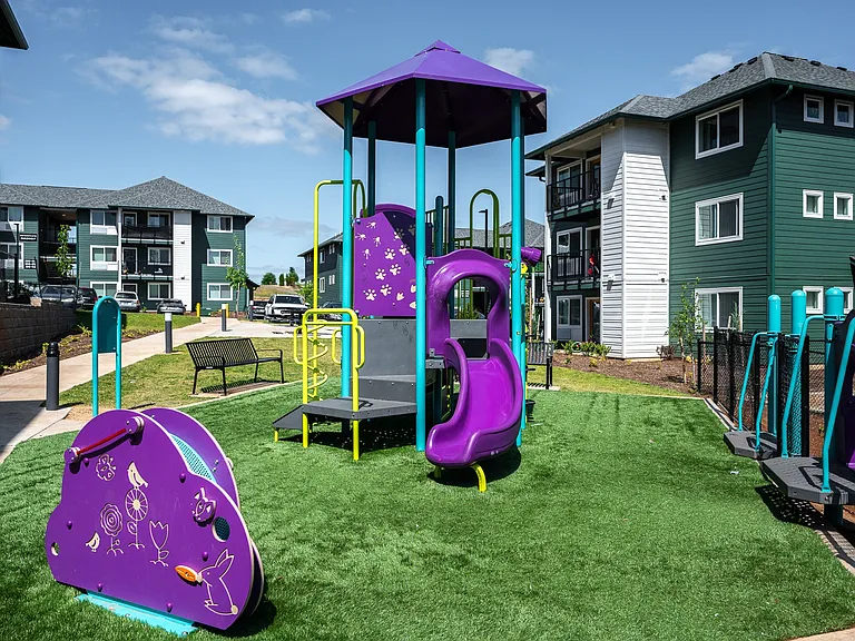 Grand Fir Apartments — Photo 41