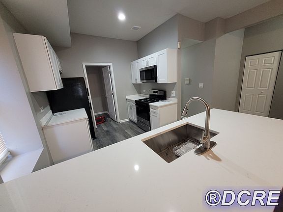 2nd image of 3215 W Douglas Blvd #1