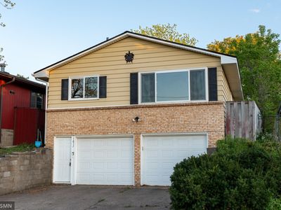 1652 Pacific St, Saint Paul, MN, 55106