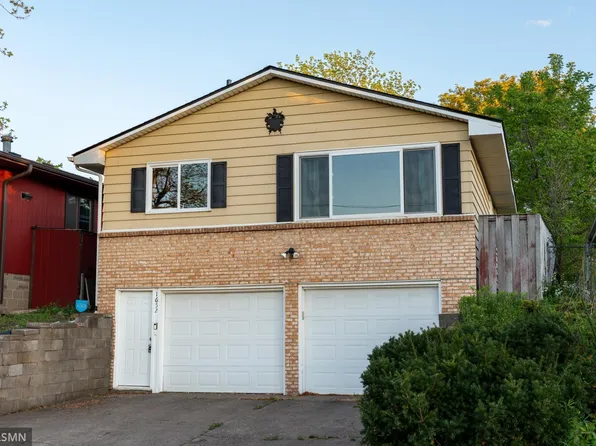 1652 Pacific St, Saint Paul, MN 55106
