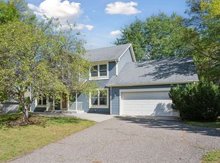 9368 Chesshire Ln N, Maple Grove, MN 55369