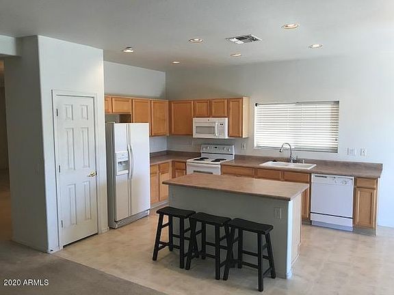 2nd image of 9419 E Whitewing Dr