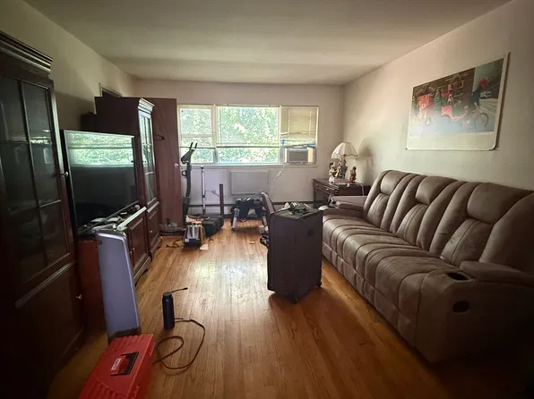 (undisclosed Address), Harrison, NJ 07029