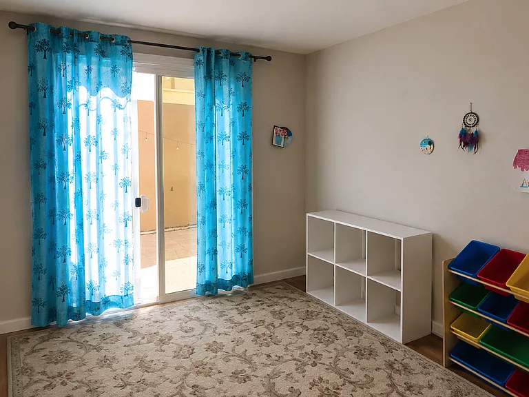 Downstairs bedroom.