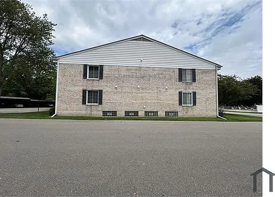 36078 Ann Arbor Trl — Photo 1