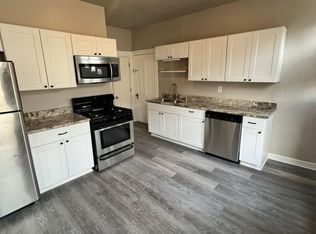 516 E Potter Ave, Milwaukee, WI 53207