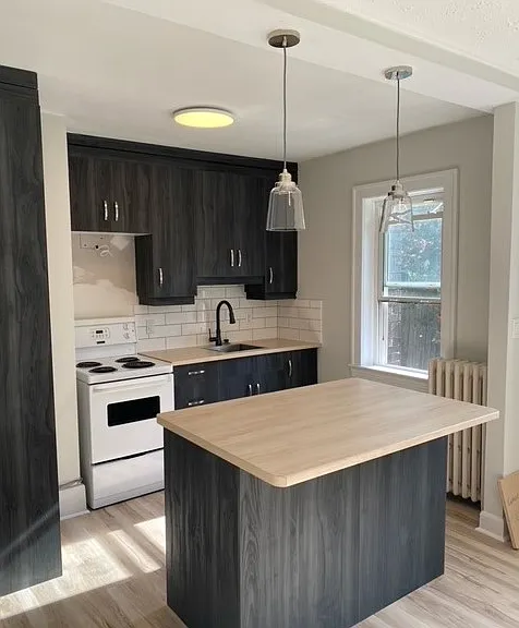 107 Kingsmount Blvd #6 — Photo 3