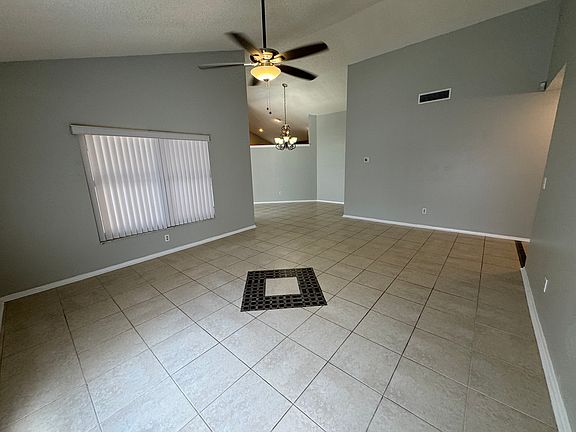 4th image of 5906 Birchwood Dr